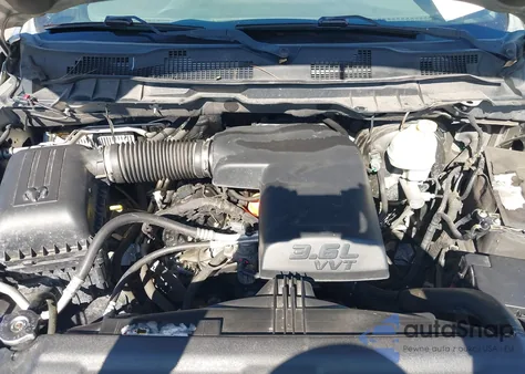 2013 Ram 1500 Slt z USA, uszkodzony, nr VIN 3C6JR6BG9DG502523